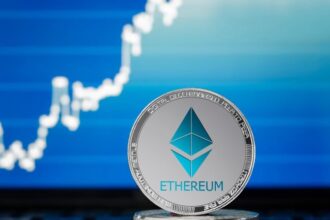 Ethereum Trails Bitcoin, But Bullish Momentum Gains Strength