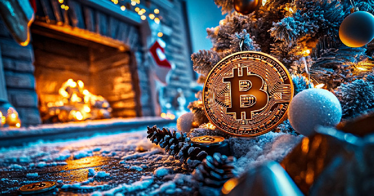 Bitcoin sees brief rebound to $99,000 on Christmas day