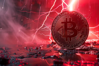 Bitcoin flash crashes to $90,200 causing over $885 million in liquidations