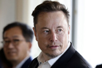 Elon Musk becomes first person to surpass $400 billion net worth