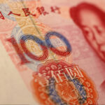 Trump trade adviser warns against currency manipulation as China mulls weaker yuan
