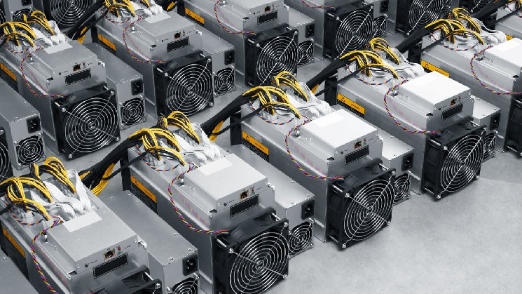 Bitcoin Mining Revenue Holds Steady at December Levels Minus $40 Million