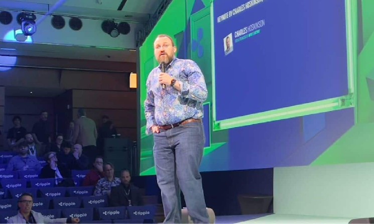 Trump’s Trade War Proves Blockchain’s Value, Says Cardano’s Hoskinson at Paris Blockchain Week