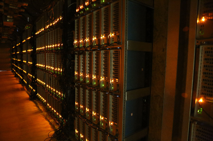 Riot Platforms Hits Post-Halving Bitcoin Production High as It Expands AI Capacity