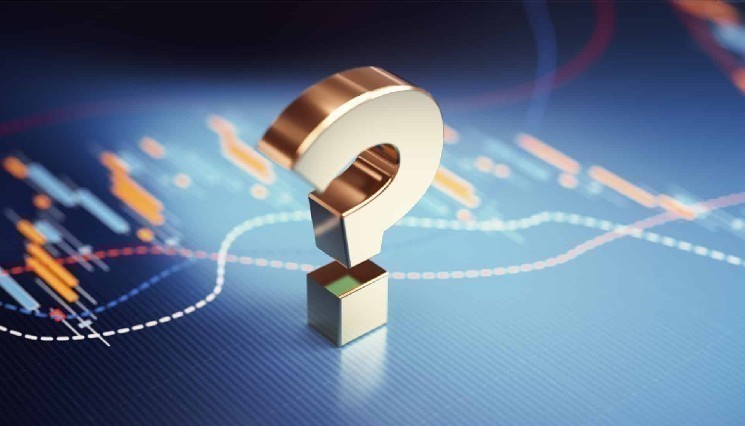 Analysis Company CEO Publishes List of 19 Altcoins Showing Strong Accumulation Signal