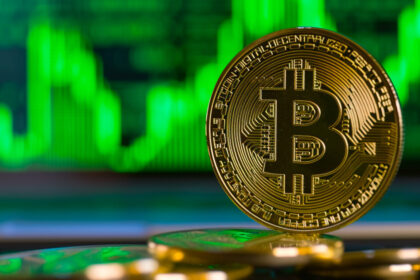 Bitcoin recovers but market still on edge with short-term holders near breakeven