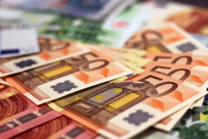 Your money is at risk in Spain, what is happening?