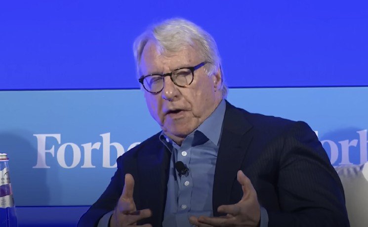 Top Short Seller Slams Bitcoin Advocate Saylor