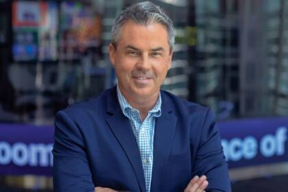 Bloomberg Analysts Share Latest Spot ETF Approval Odds for 9 Altcoins, Including XRP, DOGE, and ADA