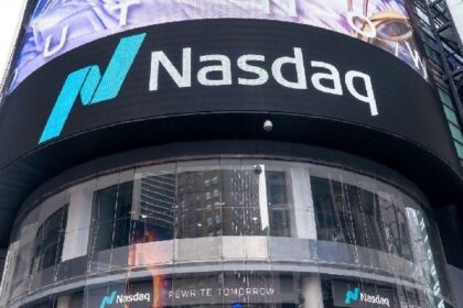 Bitcoin Steady as Stocks Near Record High