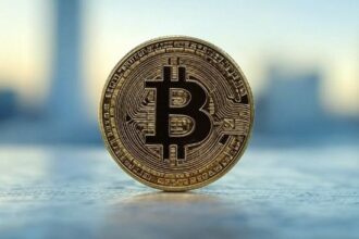 Bitcoin up 10%, eyes $130K in June analyst say