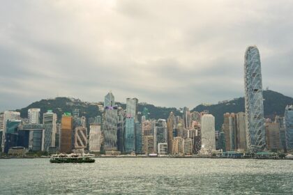 U.S. BTC ETF Inflows Dwarf Hong Kong's as Local Investors Stick With Stocks