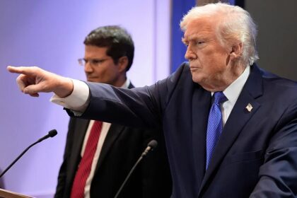 Trump Imposes 10% Global Tariff After Court Loss, BRICS Watch Closely