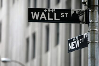 SanDisk Stock Jumps 11.83% Following Nasdaq-100 Inclusion