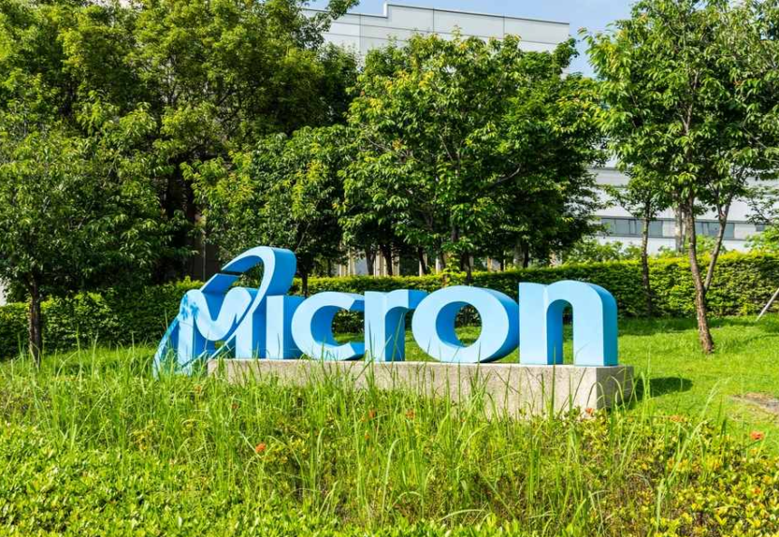 Micron Stock Forecast: Is Another 18% Drop Back to $740 Coming?