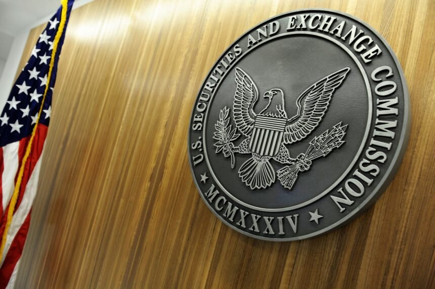 US Banks Address Crypto Stablecoin Risks and Market Volatility
